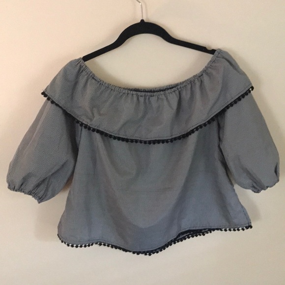 Off the shoulder top - Picture 4 of 4